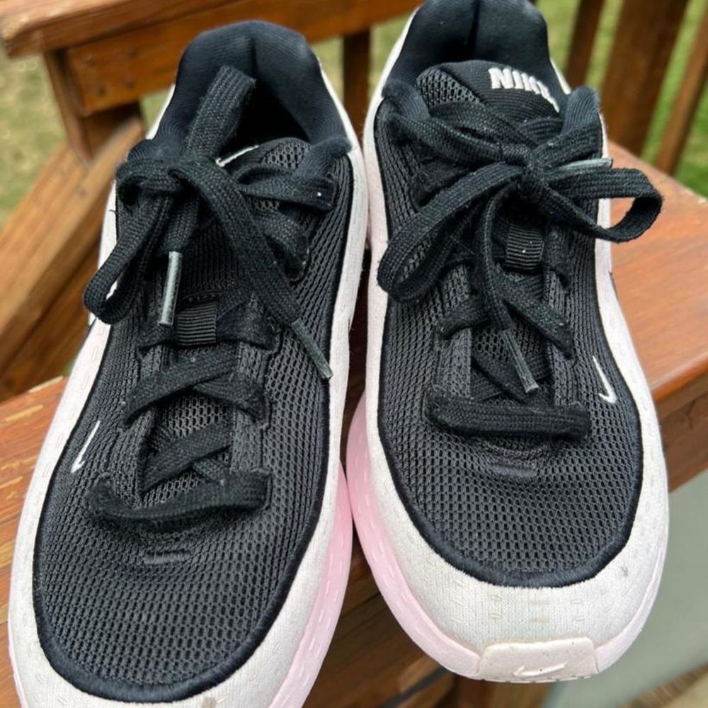 Nike Uplift SC Youth 5 Womens 6.5 Pink Black Running Jog Sneakers